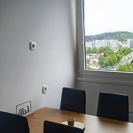 Quiet And Comfortable For Four Apartamento Liubliana